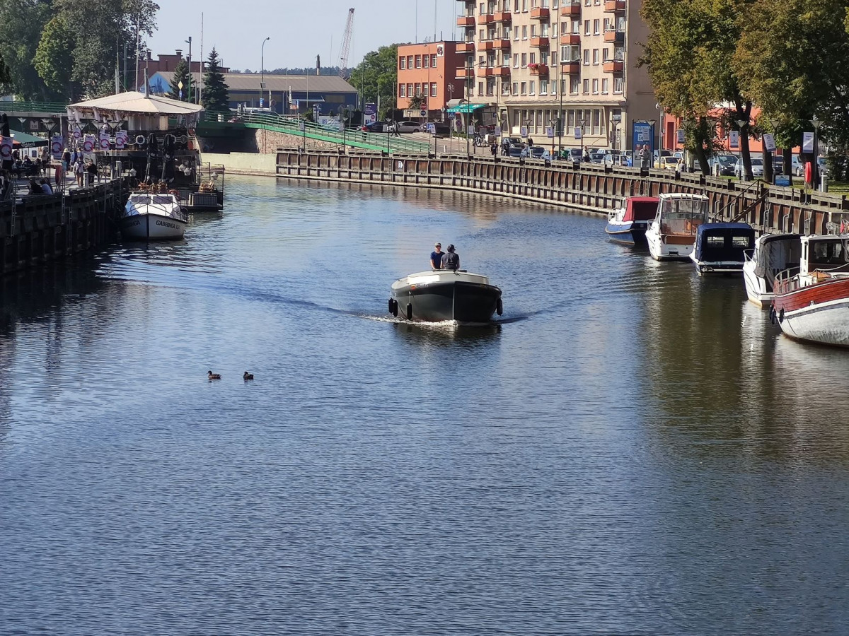 Danės upėje išbandomas Klaipėdoje sukurtas ir pastatytas elektrinis laivas