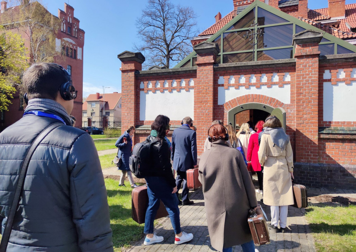 KU pristato premjerą „Migrantas“: patyriminė ekskursija po Senąsias Klaipėdos kareivines