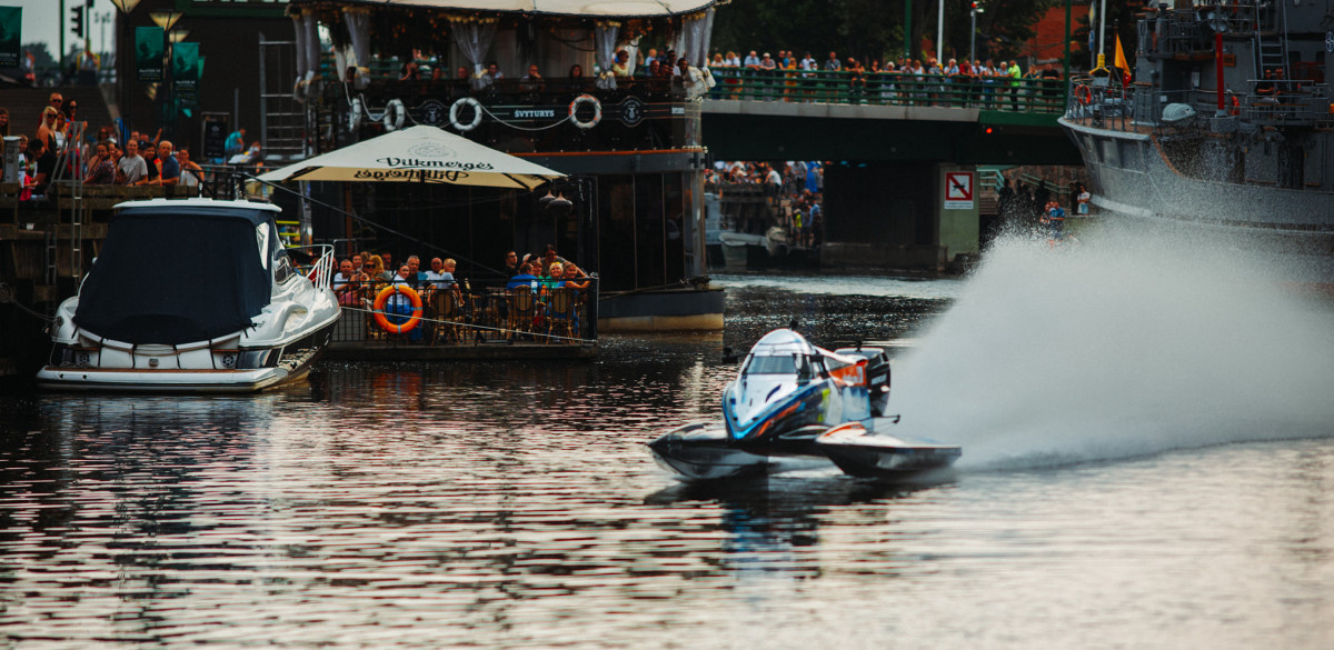 F2 vandens bolido pilotas Edgaras Riabko: apie sudėtingą pasiruošimą pasaulio čempionatui, šimtatūkstantines investicijas ir didžiausius pavojus