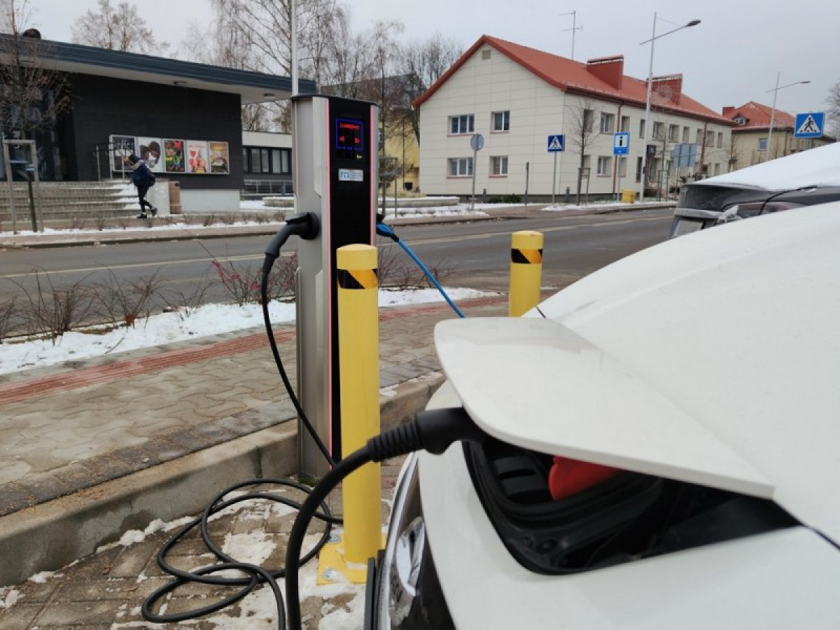 Klaipėdos rajone daugės elektromobilių įkrovimo stotelių vietų