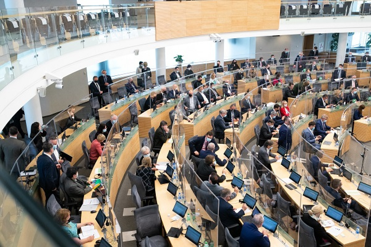 Seimas nustatė savivaldybių tarybų narių atlyginimą