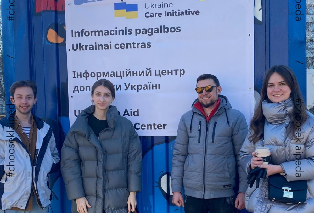 Šiandien Atgimimo aikštėje atidarytas informacinis pagalbos Ukrainai centras