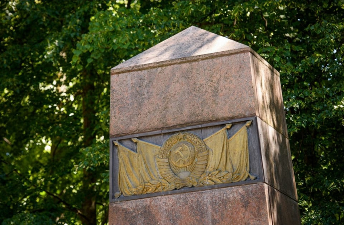 Nuspręsta pašalinti Palangos centre esantį obeliską su sovietine simbolika