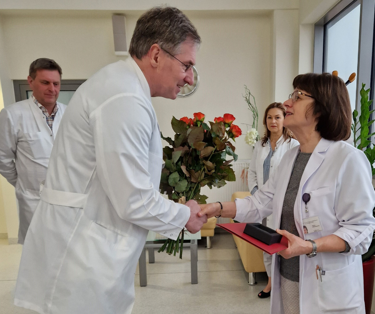 Gydytoja neurologė Dalija Jankauskienė apdovanota Respublikinės Klaipėdos ligoninės suvenyriniu medaliu