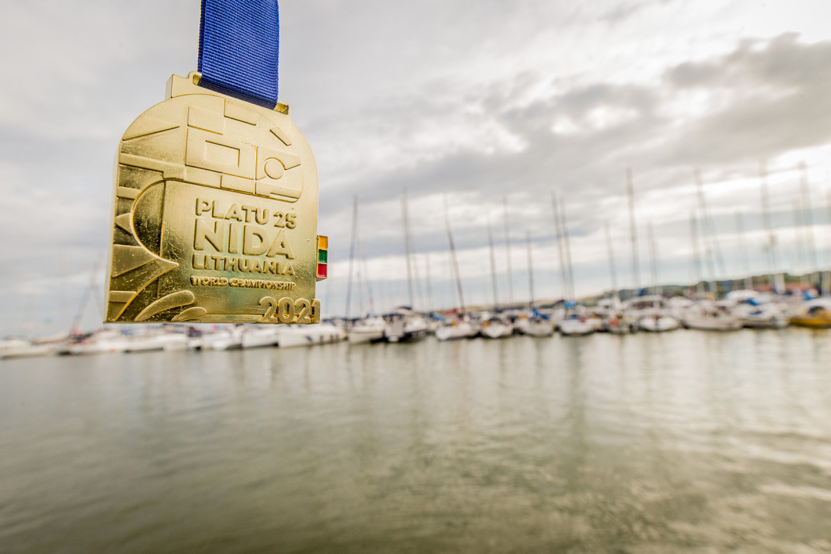 Finišavo pirmasis Lietuvoje vykęs Pasaulio buriavimo čempionatas: „White Whale“ įgula Lietuvai iškovojo bronzą