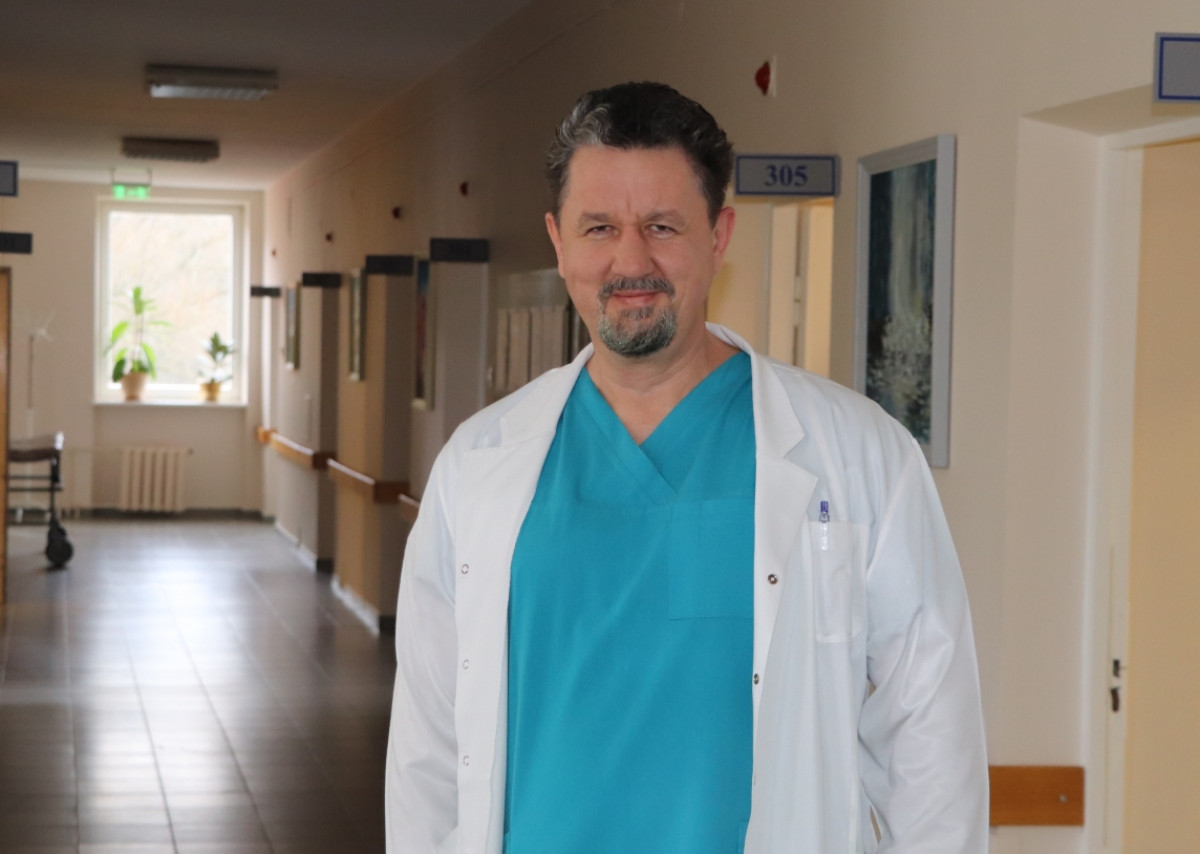 Šilutės ligoninės gydytojas ortopedas – traumatologas A. Budnikas: „Nuoširdžios pacientų padėkos motyvuoja ir toliau stengtis dėl kitų“