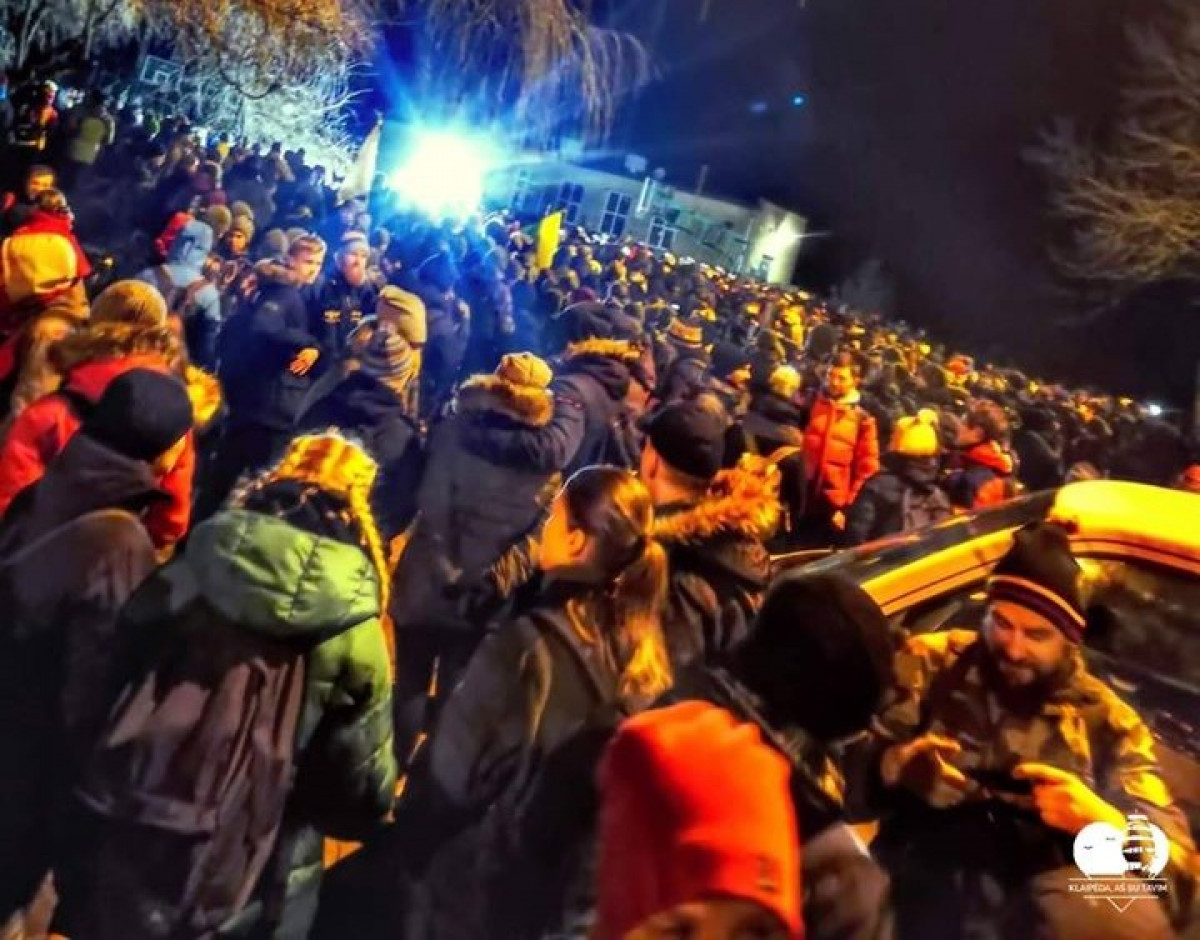 Tradicinis pėsčiųjų nakties žygis “Klaipėdos sukilėlių keliais” subūrė minias žmonių
