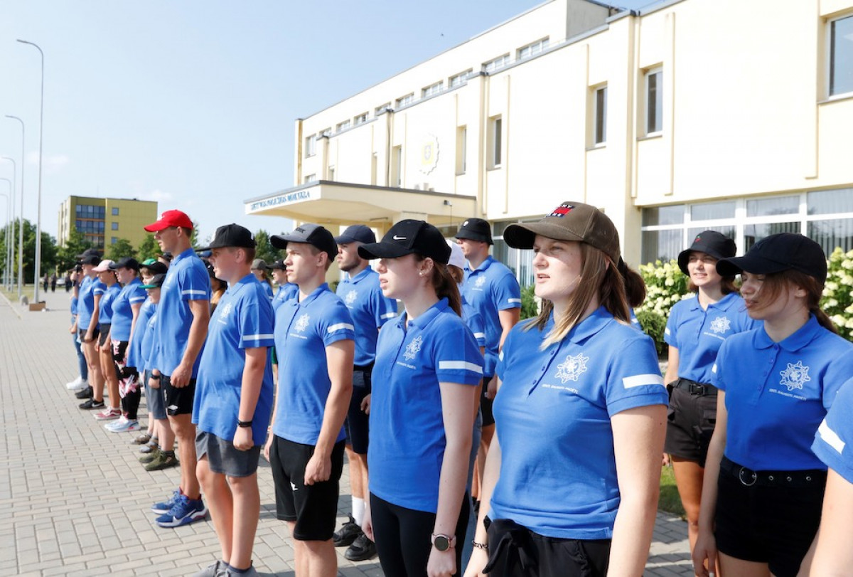 Lietuvos policijos mokykloje prasidėjo jaunųjų policijos rėmėjų stovykla „JPR – kursantas savaitei“