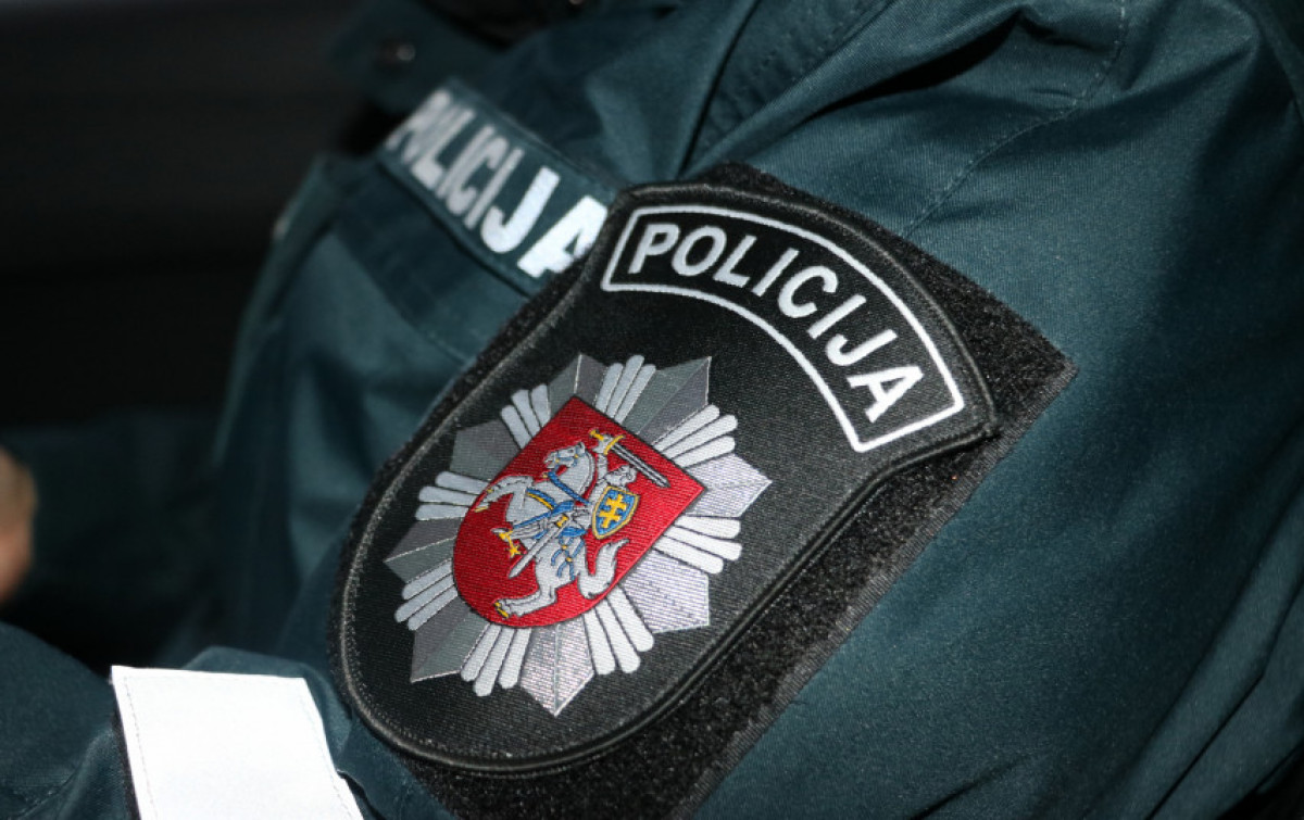 Policininkai nedelsiant sulaikė 22-iejų metų Tauragės raj. gyventoją, jo namuose atliko kratas