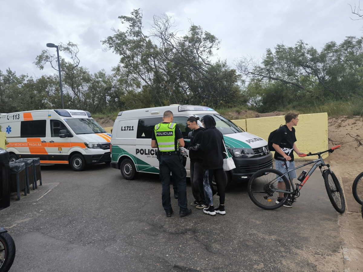 policija