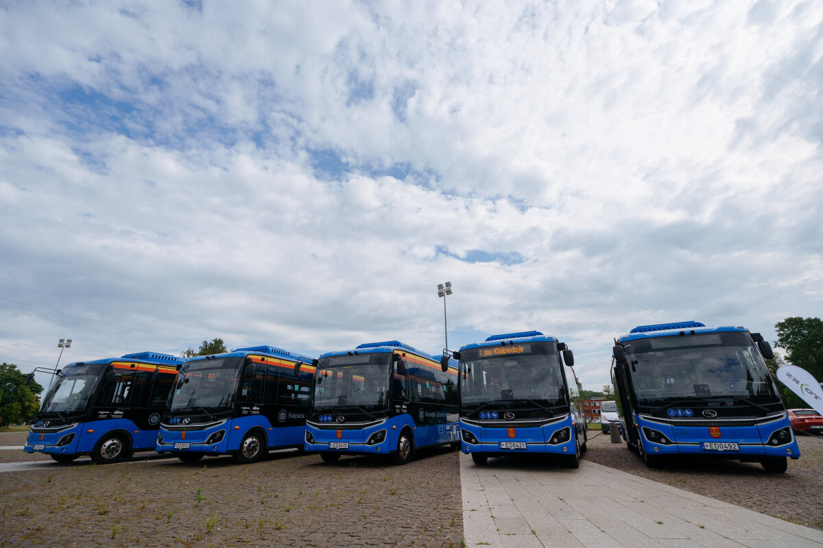 autobusai