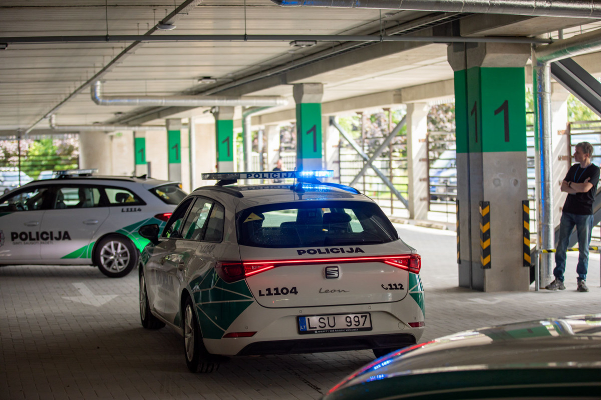 policija