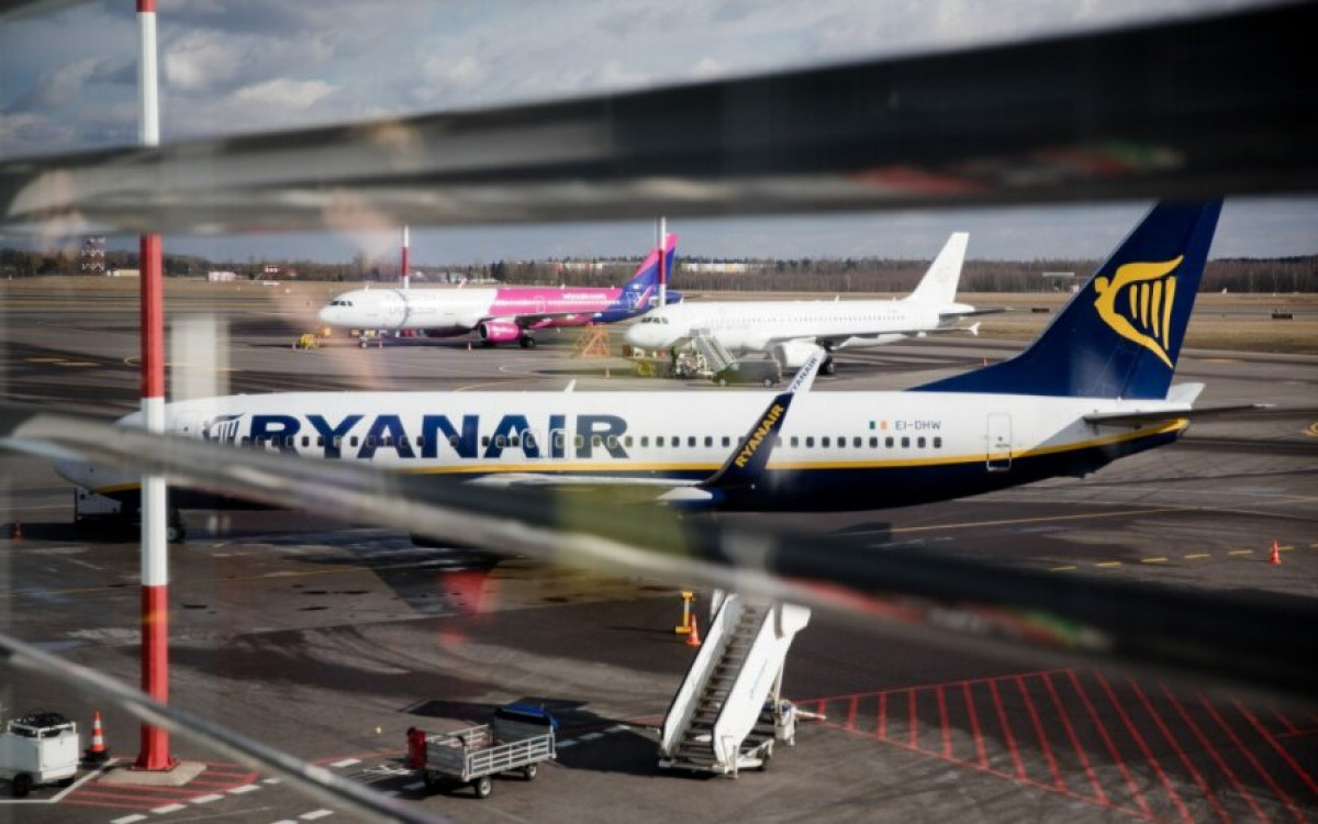 Omikron plitimas atnešė chaosą: Europoje atšaukiami tūkstančiai skrydžių, iš Lietuvos – 20 maršrutų
