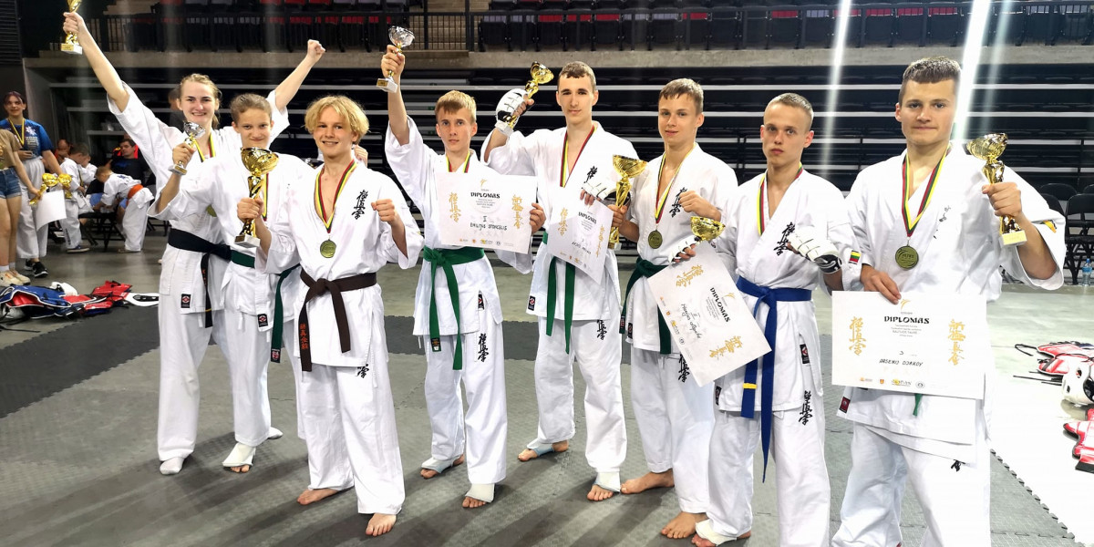 Klaipėdos „Okinavos“ sportininkai sužibėjo Baltijos taurės varžybose