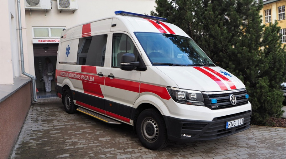 Herojiškas medikų darbas po tragiškos avarijos: išgelbėti aštuoni vaikai