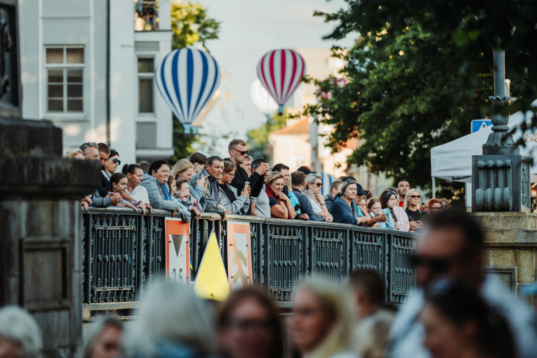 Jūros šventės išvakarės: jūrinės ceremonijos, „Sidabrinės gervės“ ir „Red Bull Showrun“ pramogų zona