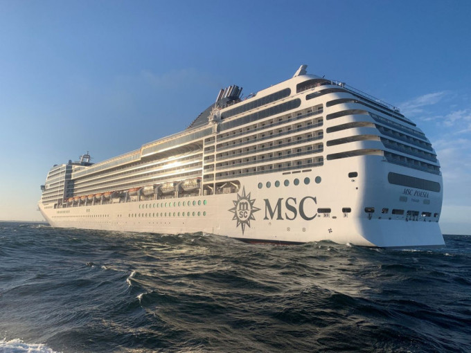 Šiandien Klaipėdoje svečiuojasi 300 metrų ilgio kruizinis laivas „MSC Poesia"