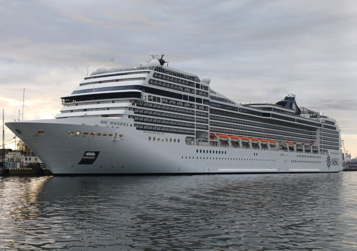 Į Klaipėdą atplaukė „MSC Magnifica“ – mieste vieši daugiau nei 2,4 tūkst. kruizinio laivo turistų
