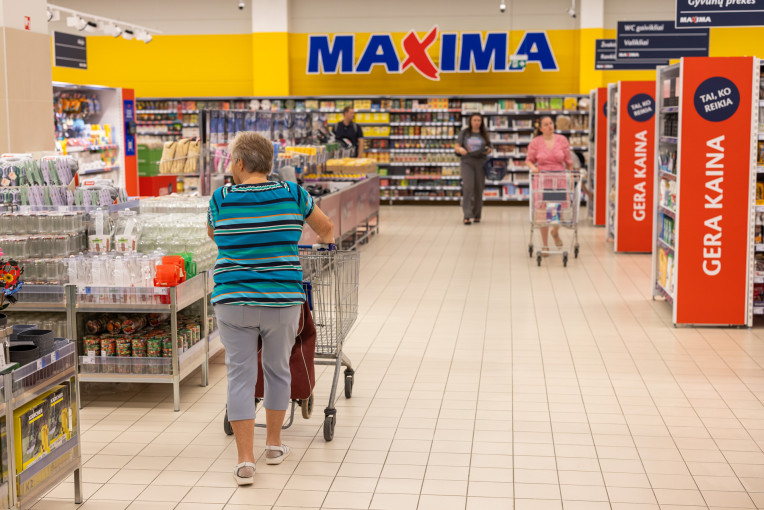 Ilgėja dalies „Maximos“ parduotuvių darbo laikas: pajūryje jos dirbs iki vidurnakčio