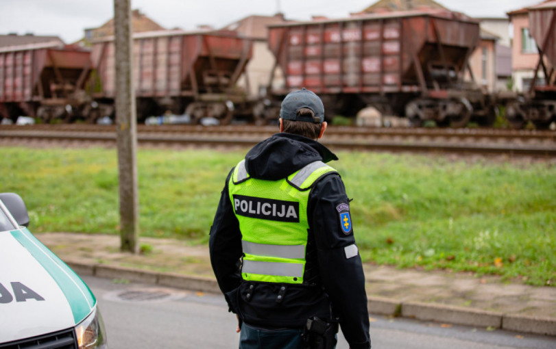 Patikrinimą prie geležinkelio surengę Klaipėdos pareigūnai užfiksavo kelis pažeidimus