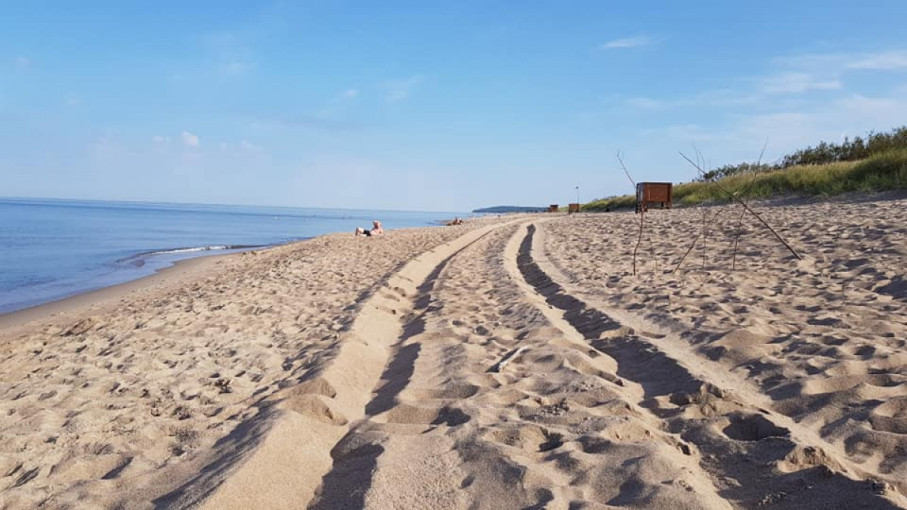 Paaiškėjo ar po uosto incidento Klaipėdos paplūdimių smėlyje liko naftos produktų