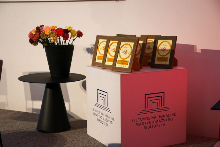 Įvyko „Savanorystės spalvos“: apdovanoti Lietuvos metų savanoriai ir savanorystės iniciatyvos