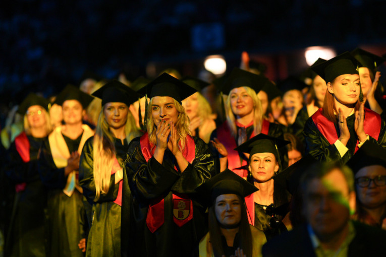 Palinkėjimas Klaipėdos universiteto absolventams – sukurti 559 sėkmės istorijas