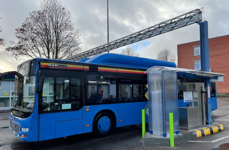 „Klaipėdos autobusų parkas“ gamtines dujas miesto autobusuose pakeitė biometanu