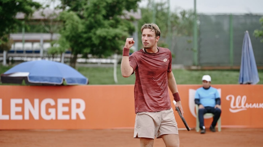 Edas Butvilas Ženevoje pateikė sensaciją: įveikė ATP žvaigždę Lorenzo Sonego