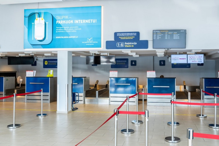 Lietuvos oro uostai ragina valstybės institucijas reglamentuoti keleivių COVID-19 testavimą oro uostuose