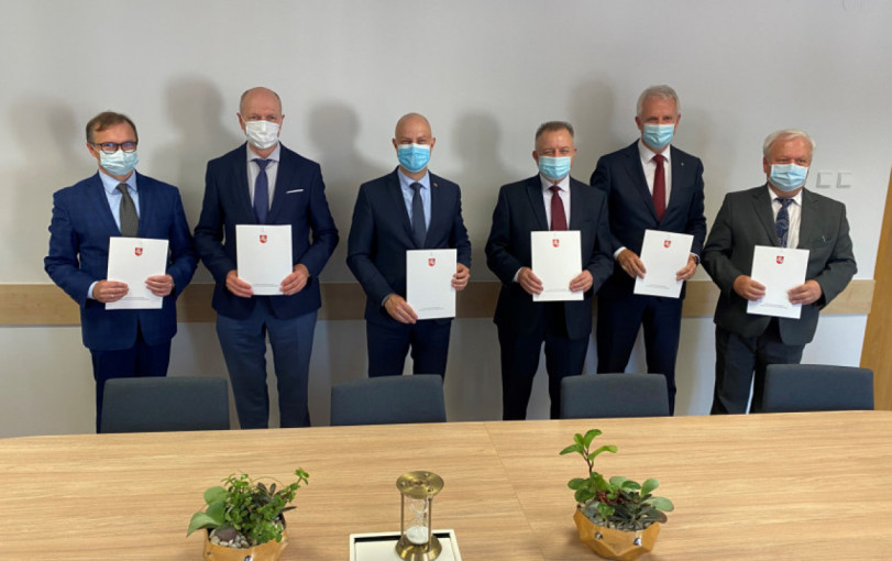 Penkių pagrindinių šalies ligoninių vadovai pasirašė bendradarbiavimo susitarimą