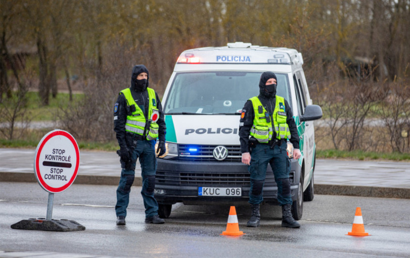 Policininkai atsako į dažniausiai užduodamus, su judėjimo ribojimais susijusius klausimus