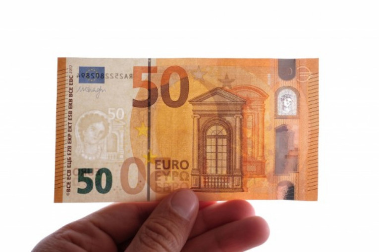 Lietuvos bankas: per metus padirbtų eurų sumažėjo dešimtadaliu