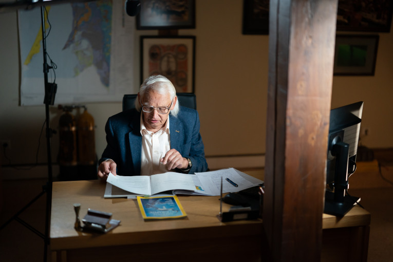 Žmogus, prakalbinęs Baltijos jūrą: dokumentika apie prof. Vladą Žulkų