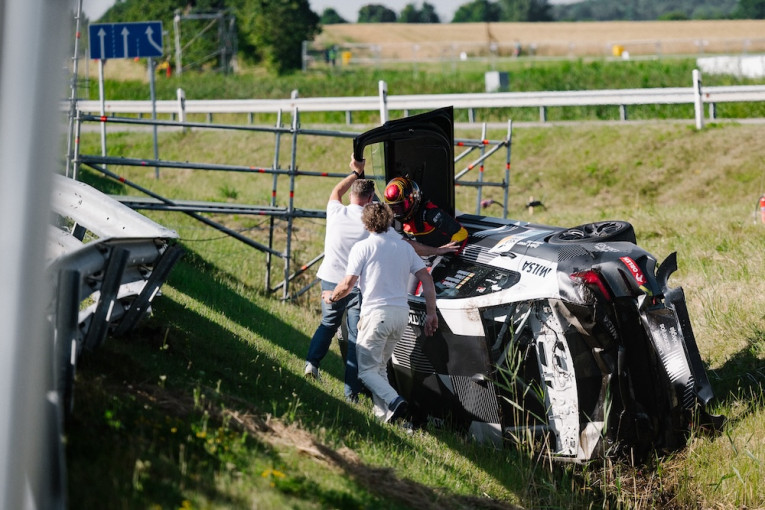 Pirmosios „Aurum 1006 km lenktynių“ treniruotės įvyko: neapsieita be incidentų