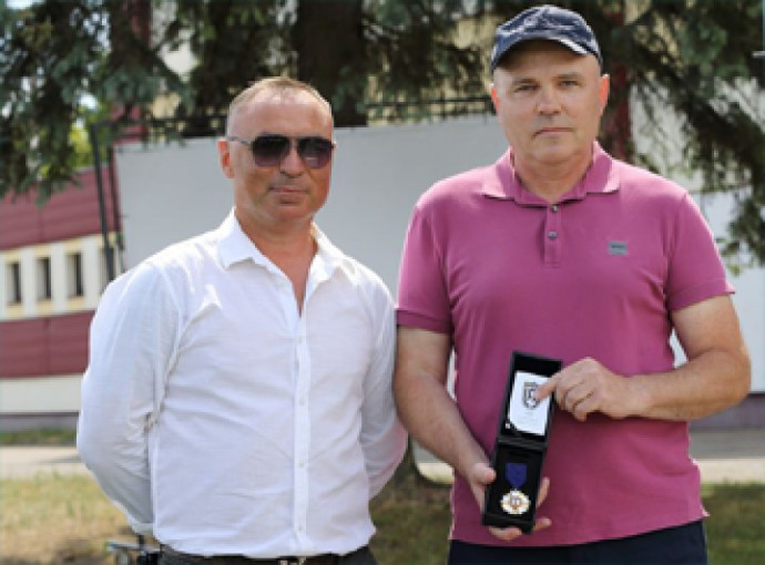 Raimondui Vainorui buvo įteiktas Lietuvos futbolo federacijos III laipsnio ordinas