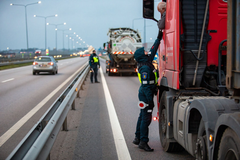 Per autobusų ir krovininių automobilių reidą užfiksuoti 4 neblaivūs vairuotojai