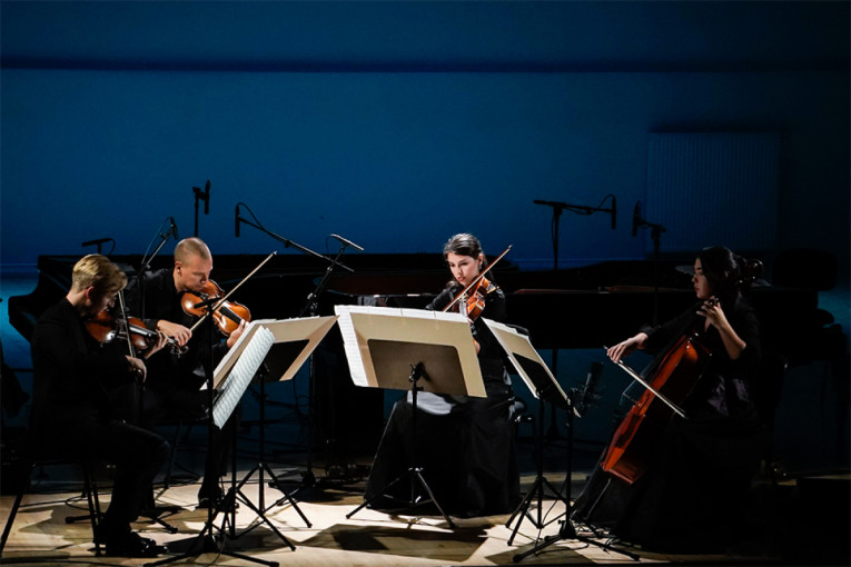 Klaipėdos kamerinio orkestro styginių kvartetas atliks „Grammy“ apdovanotą S. Reicho kūrinį „Skirtingi traukiniai”
