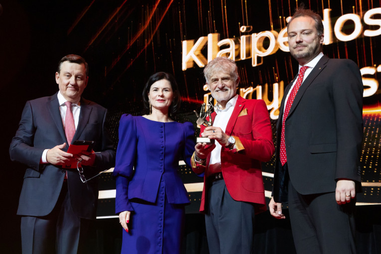 Klaipėdos uosto direkcijai – „Investors‘ Forum“ įvertinimas: apdovanota už socialiai atsakingą veiklą