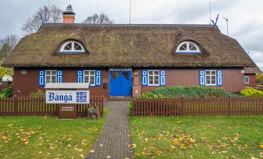 Daugeliui pažįstamą vilą Nidoje parduoda už įspūdingą kainą