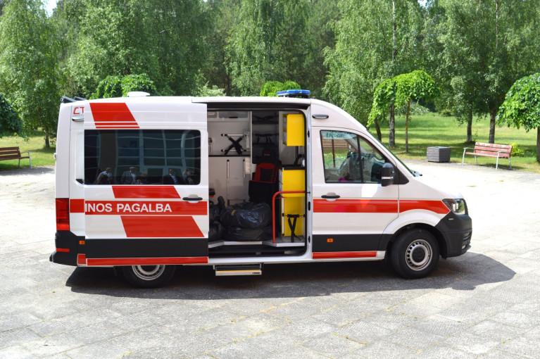 Palangos miesto ligoninei – naujas greitosios medicinos pagalbos automobilis