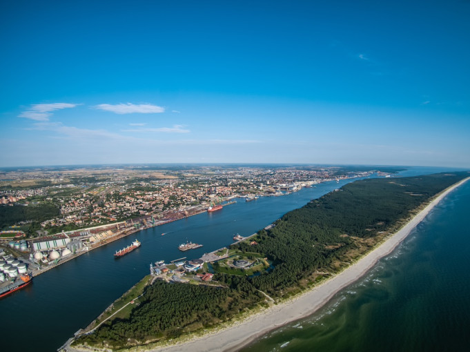 Klaipėdos uosto vandenyse pratybos: taršos likvidavimą čia pirmą kartą inscenizuos tarptautinės pajėgos, ruošiamasi riboti laivybą