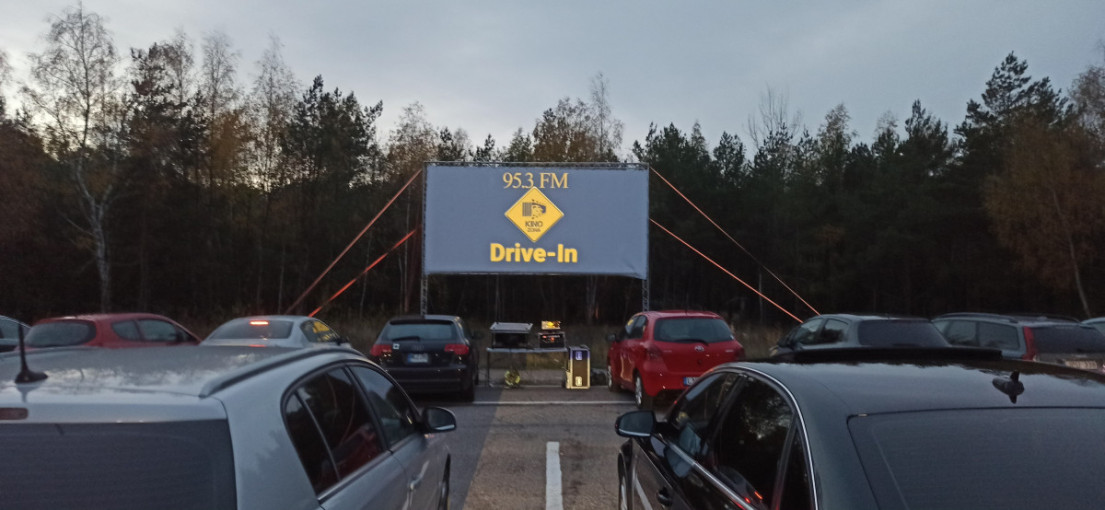 Siaubo filmai kine iš automobilio - populiariausia Klaipėdoje Helovino pramoga