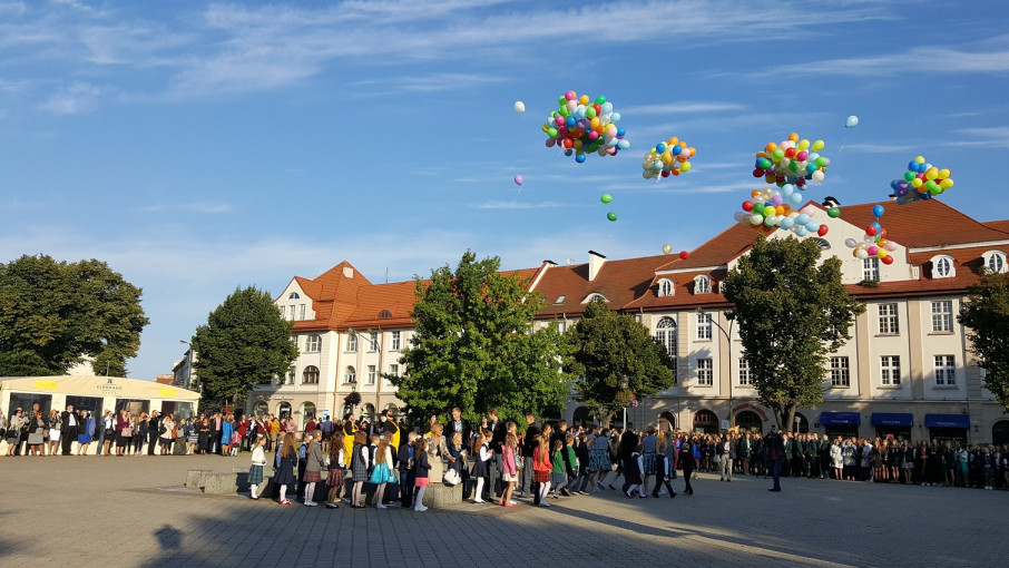 Mokslo metus Klaipėdoje pradeda daugiau nei 23 tūkstančiai mokinių