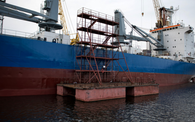Aplinkosaugininkai: „Baltijos laivų statyklos“ akvatorijos dugno nuosėdose aptiktas padidėjęs toksiškos medžiagos kiekis