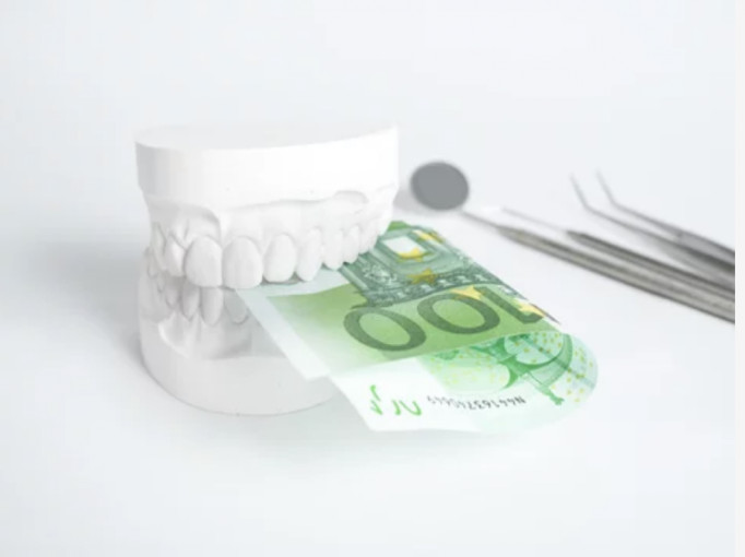 Klaipėdos apskrityje registruota odontologijos įmonė sumokės per 110  tūkst. eurų papildomų mokesčių