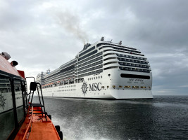 Į Klaipėdos uostą atplaukė kruizinis laivas „MSC Poesia“