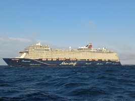 Klaipėdos uoste – dar vienas kruizinio laivo „Mein Schiff 1“ vizitas