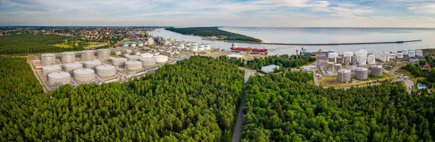 Klaipėdos uostui – naujas krovinių srautas: CO₂ terminalas galėtų sukurti per 1000 darbo vietų