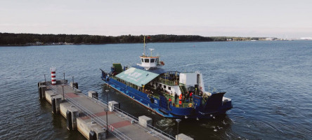 Senojoje perkėloje laikinai stabdomi visi keltų reisai